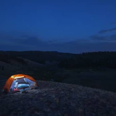 Top 3 des spots de bivouac hantés (ou presque) en France