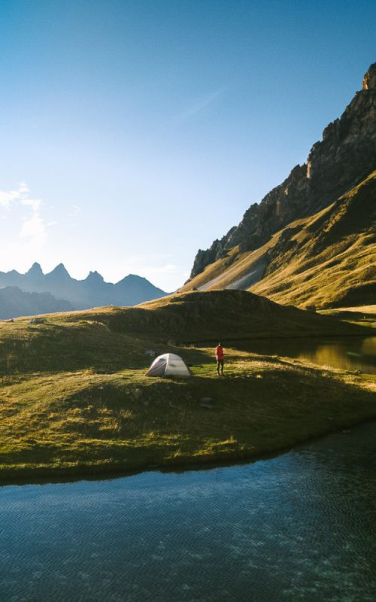 Florian_Vani_Bivouac au bord d'un lac