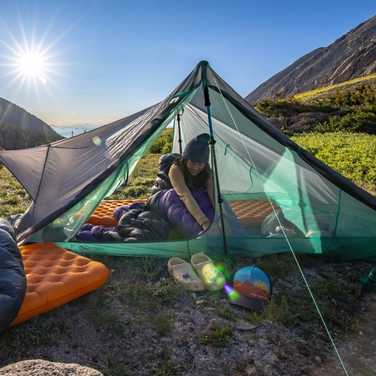 Nylon vs Polyester : quelles différences pour les tentes ultralégères ?