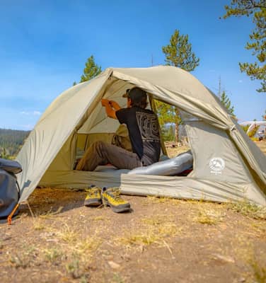 tente big agnes sous le soleil